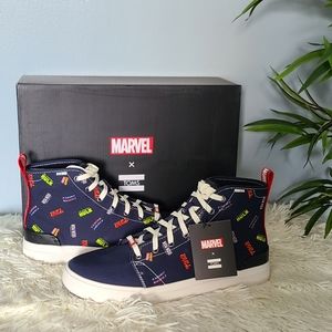 MARVEL X TOMS - LE TRVL LITE HIGH SNEAKERS